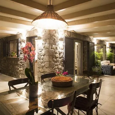 Aegean Horizon - Retreat For 6 With Private Pool & Sea Views Of Evia Near Athens * Saint Minas