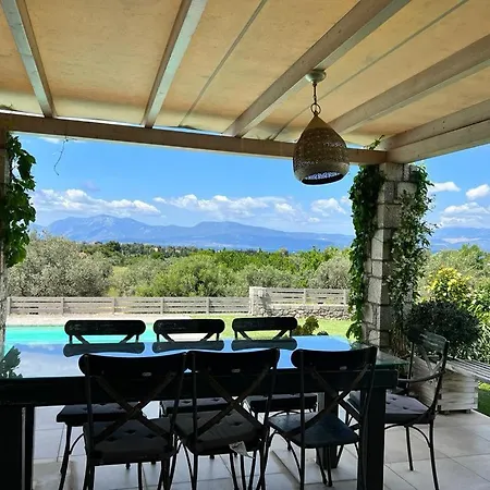 Aegean Horizon - Retreat For 6 With Private Pool & Sea Views Of Evia Near Athens